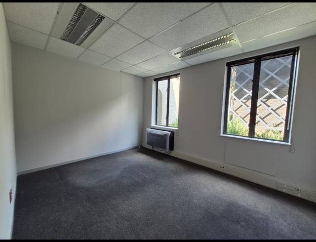 555M² OFFICE TO LET IN SANDTON CENTRAL